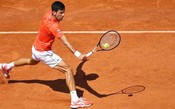Djokovic sofre no início, mas supera Zverev em sets diretos e vai à semi em Roland Garros