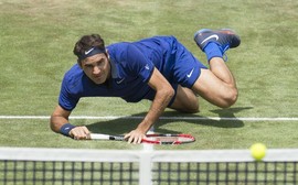 Federer conquista 1071ª vitória e se iguala a Ivan Lendl