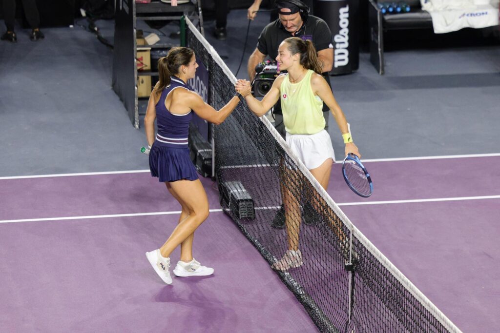 Navarro venceu a turca Sonmez, atual campeã do torneio, garantindo vaga nas semifinal (Foto: Divulgação/Mérida Open Akron)