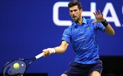 Djokovic supera dor, vence norte-americano e marca encontro com Wawrinka no US Open