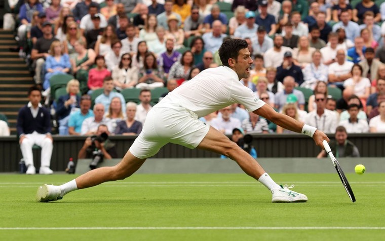 Djokovic Sofre Na Estreia De Wimbledon, Mas Avança E Conquista Feito ...