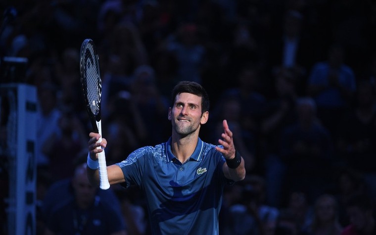 Djokovic Dispara Belo Backhand Em Duelo Das Oitavas Em Paris; Veja ...