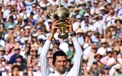 De virada, Djokovic bate Kyrgios e é heptacampeão em Wimbledon