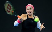 Ostapenko vence na estreia em Pequim; Kvitova e Svitolina eliminadas