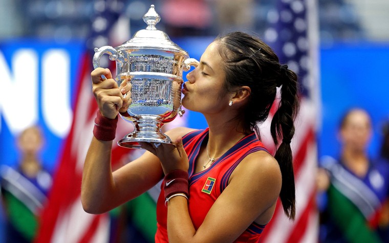 Raducanu é campeã do US Open com campanha impecável aos 18 anos