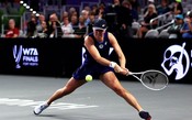 WTA Finals: Swiatek classificada; Sakkari encara Jabeur nesta sexta