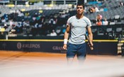 Carlitos Alcaraz estreia com vitória suada no ATP 500 de Hamburgo