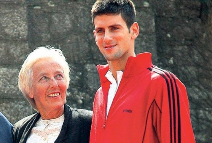 Na companhia da dama do tênis: Saiba como 1ª professora foi capaz de reconhecer o talento de Djokovic e ajudá-lo a subir ao topo