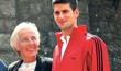 Na companhia da dama do tênis: Saiba como 1ª professora foi capaz de reconhecer o talento de Djokovic e ajudá-lo a subir ao topo