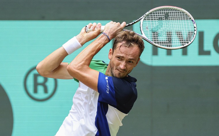 Daniil Medvedev supera Oscar Otte e chega à final no ATP 500 de Halle