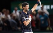 Djokovic atropela Tsitsipas e vai à semi do Masters de Paris