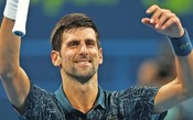 Djokovic atropela bósnio e avança em Doha