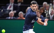 Djokovic vai às quartas no Masters de Paris e alcança 50ª vitoria no ano