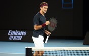 Federer derrota Millman em quatro horas de jogo; Djokovic vence facilmente