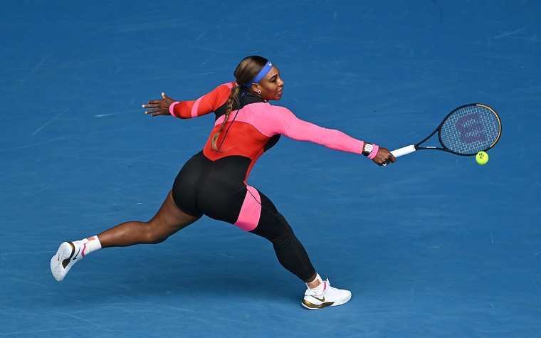 Serena Williams vence estreia em 2021 e avança às oitavas em