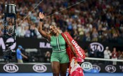 Serena despacha ucraniana, vai às oitavas no Australian Open e segue em busca do 24º Slam