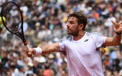 Wawrinka arrasa chileno e desafia Dimitrov em Roland Garros