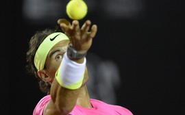 Rafael Nadal derrota compatriota e segue invicto em solo brasileiro