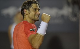 Ferrer bate surpresa do torneio e garante vaga na final do Rio Open