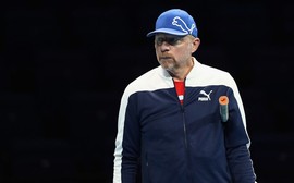 ‘Ele sabe que não estava treinando o suficiente’, afirma Boris Becker sobre Djokovic
