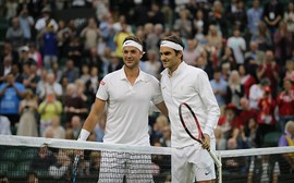 Federer atropela professor de tênis local na segunda rodada de Wimbledon