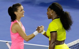 Serena e Radwanska brigam por vaga na decisão de Indian Wells