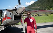 Stanislas Wawrinka dribla nervosismo e relaxa com pulo de paraquedas em Gstaad