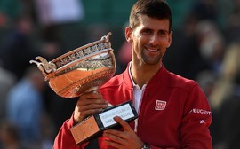 Djokovic levanta troféu de Roland Garros pela primeira vez na carreira
