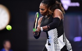 Serena vence Venus e volta ao topo 